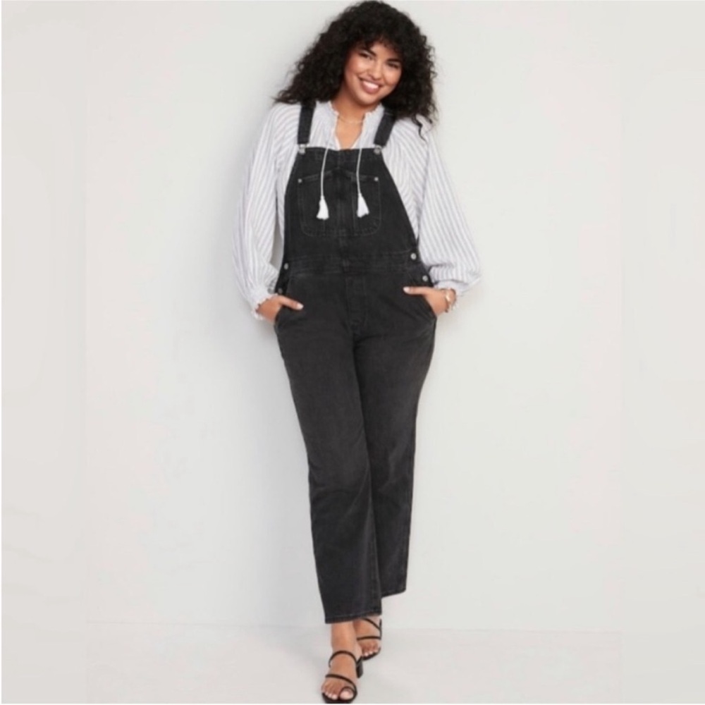New With Tags! Women's Black Denim Overalls Size 8